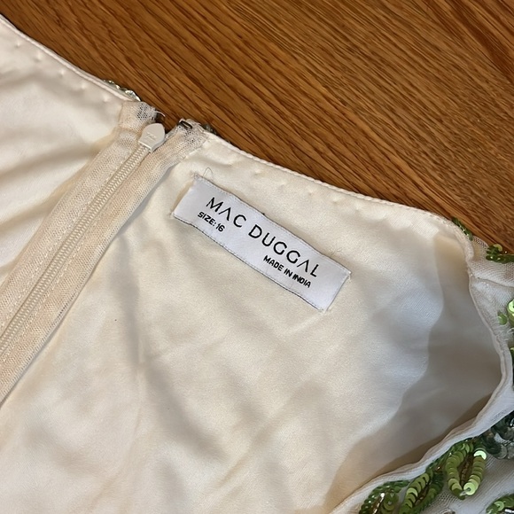 Mac Duggal Beige Floral Embellished Flutter Cap Sleeve Size 16 NWT. - Picture 10 of 16